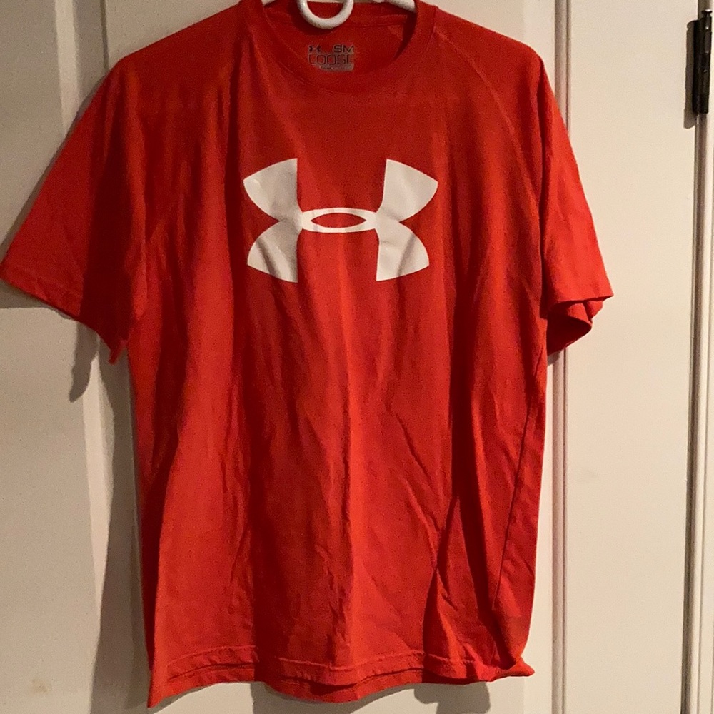 Men’s Under Armour T-Shirt. Size S, ORANGE